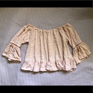 NEW Off the Shoulder Top👚